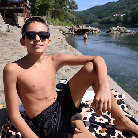 Kutak Na Drini بيت للعطل *