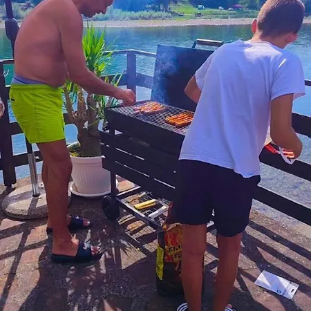 بيت للعطل Kutak Na Drini Ljubovija